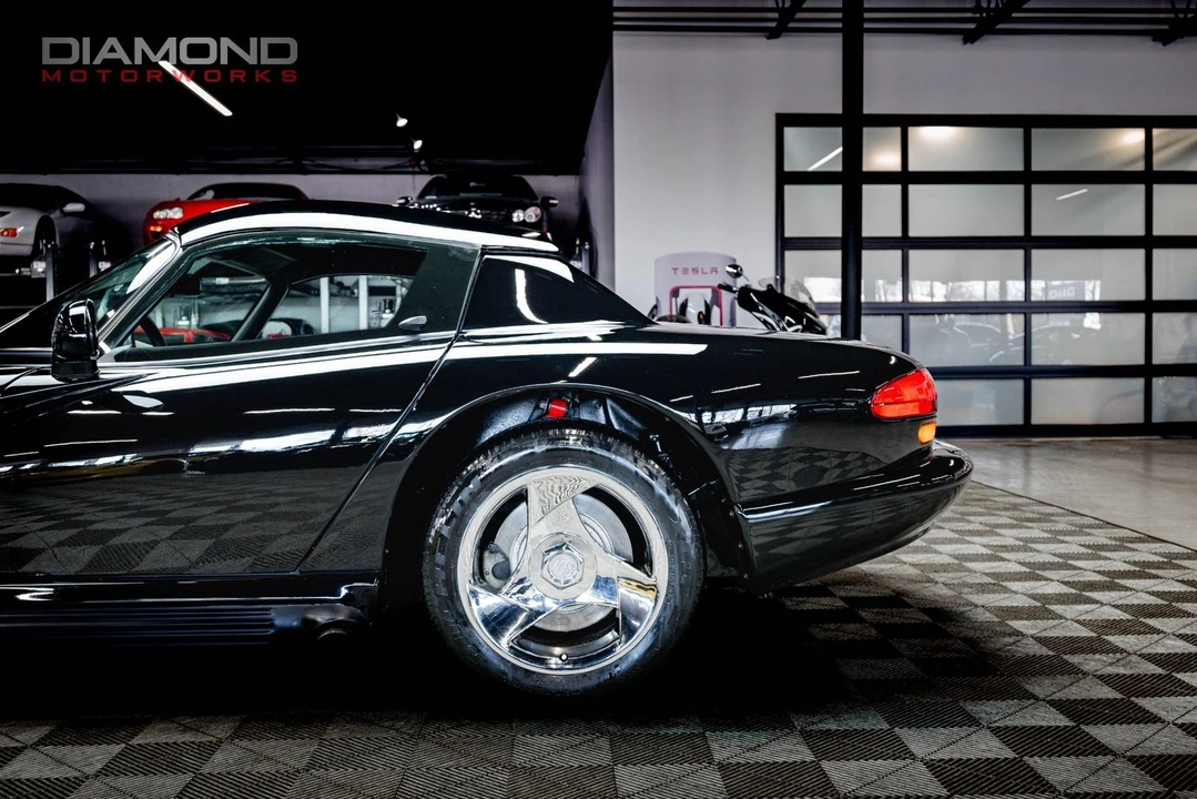 1994 Dodge Viper 1st Gen - Image 11 of 12