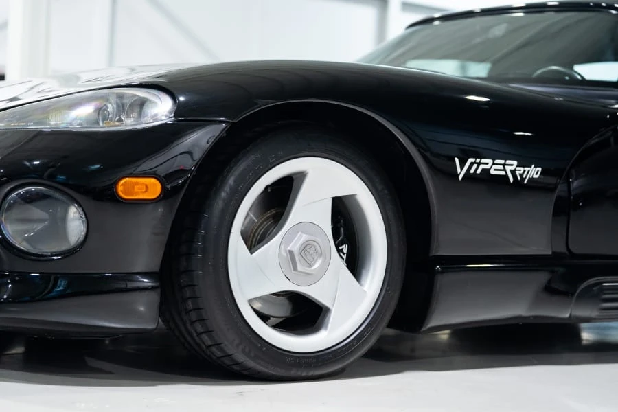 1994 Dodge Viper 1st Gen - Image 24 of 31