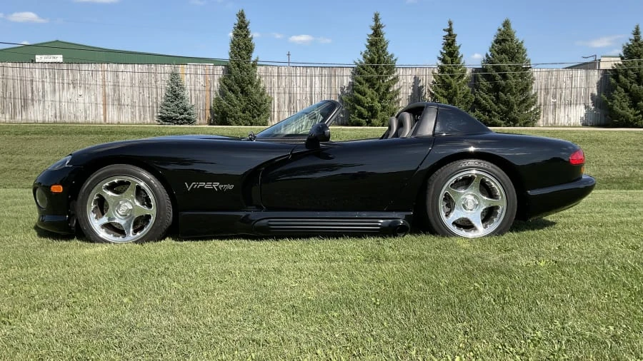 1994 Dodge Viper 1st Gen - Image 2 of 14