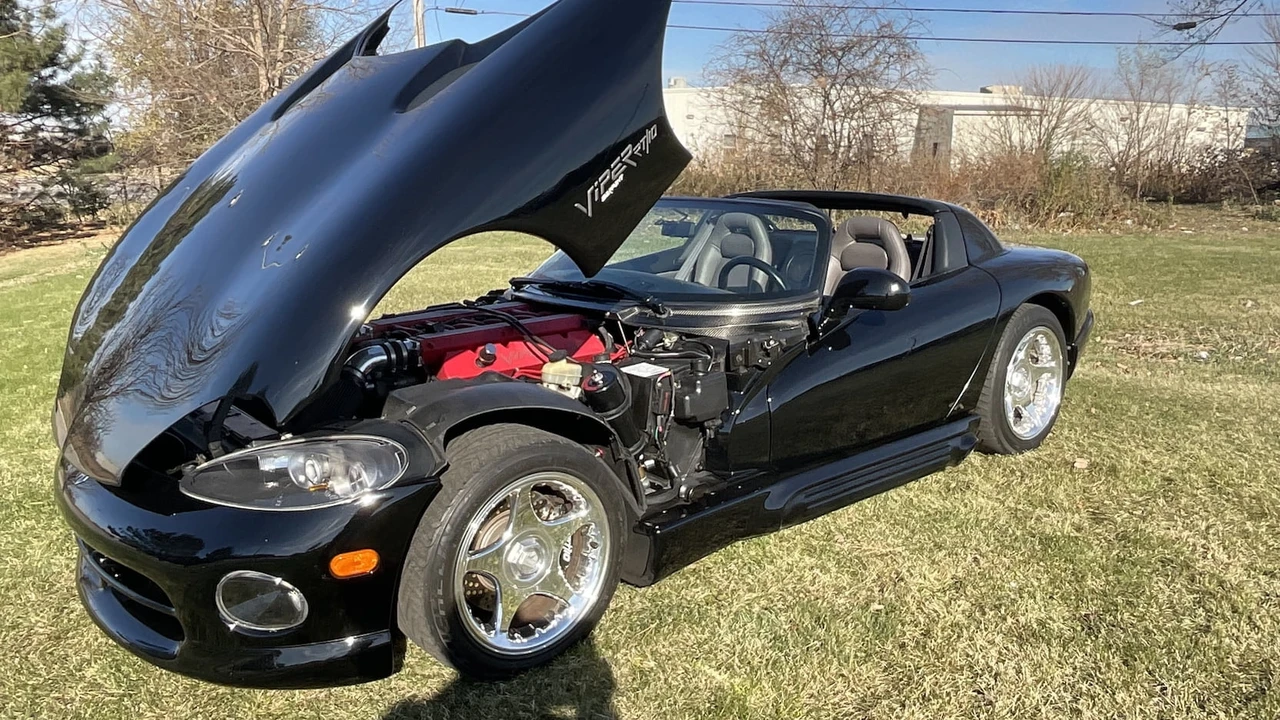 1994 Dodge Viper 1st Gen - Image 12 of 20
