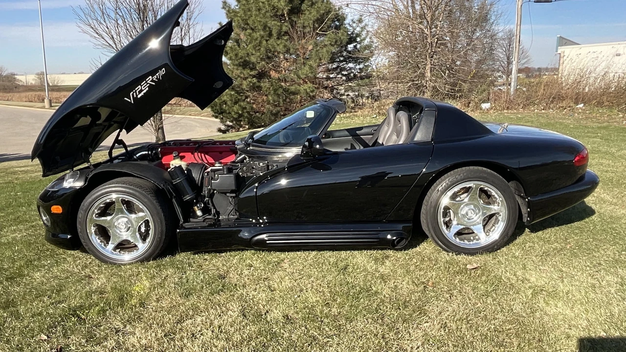 1994 Dodge Viper 1st Gen - Image 13 of 20