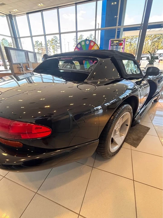 1994 Dodge Viper 1st Gen - Image 4 of 10