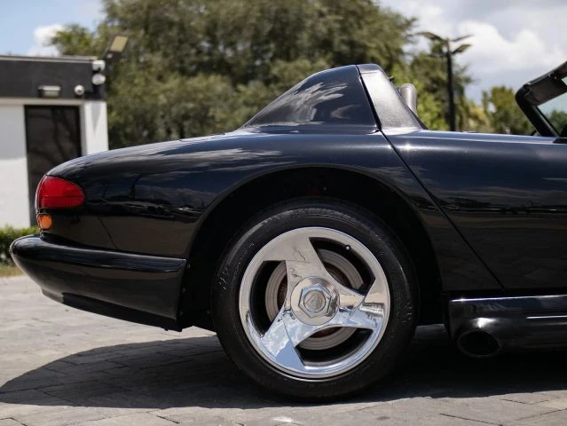 1994 Dodge Viper 1st Gen - Image 23 of 31