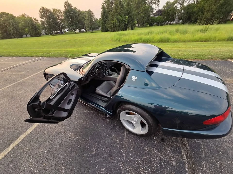 1994 Dodge Viper 1st Gen - Image 11 of 16