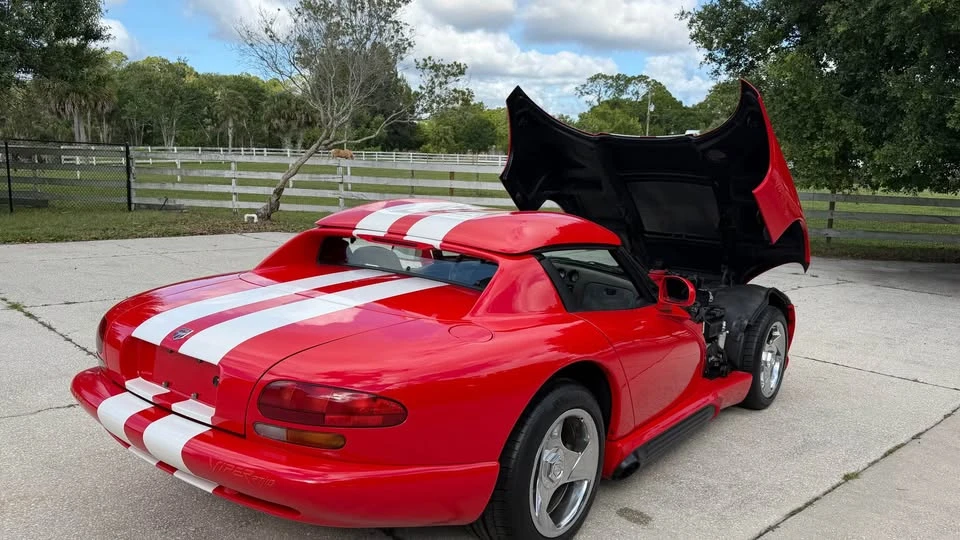 1994 Dodge Viper 1st Gen - Image 14 of 20