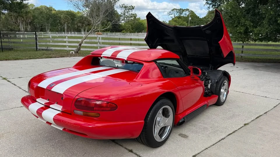 1994 Dodge Viper 1st Gen - Image 16 of 20