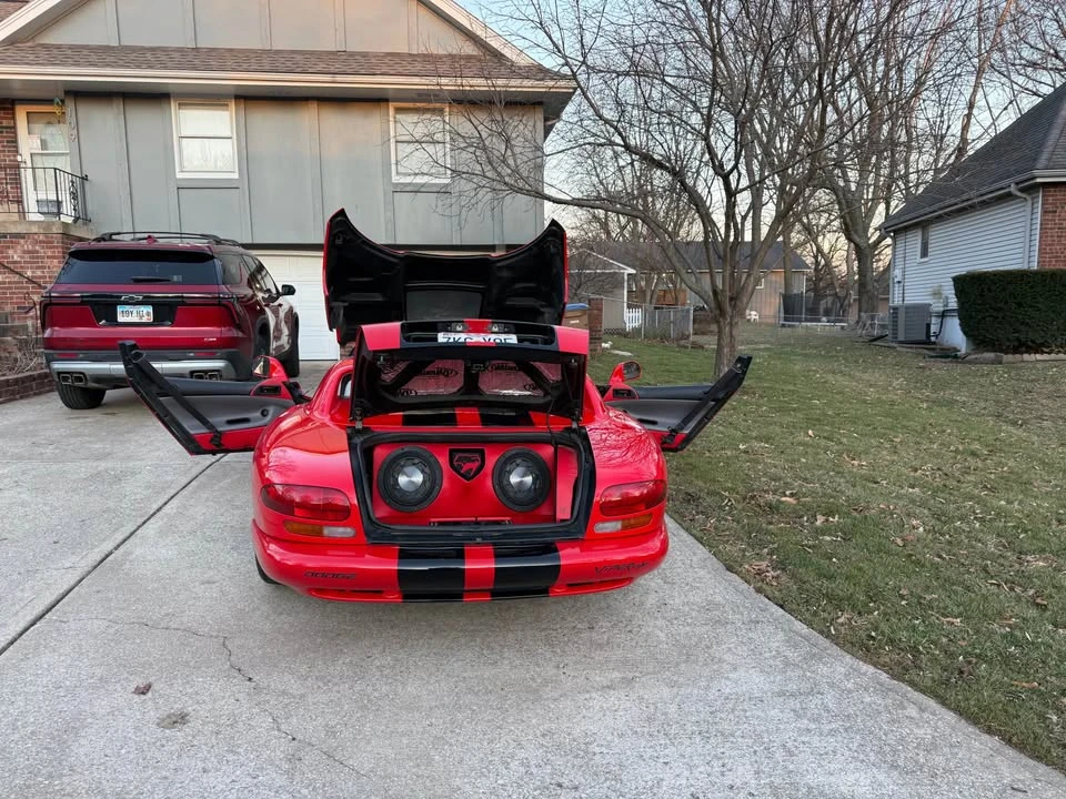 1994 Dodge Viper 1st Gen - Image 9 of 10