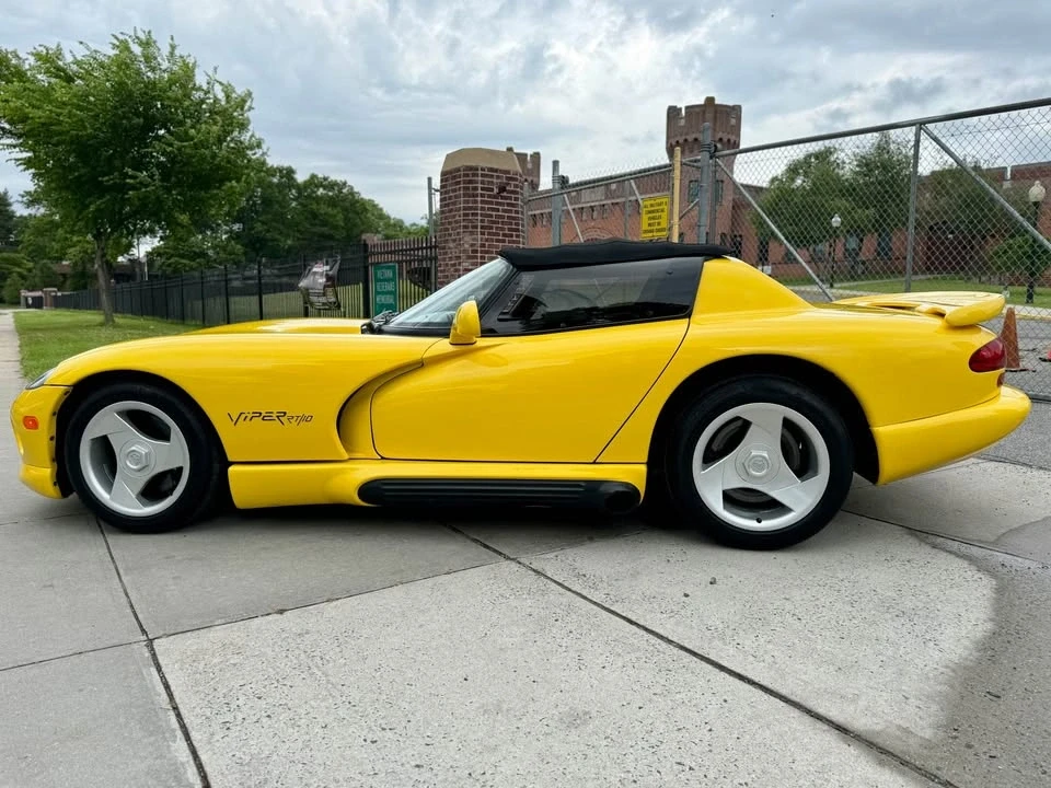 1994 Dodge Viper 1st Gen - Image 2 of 10