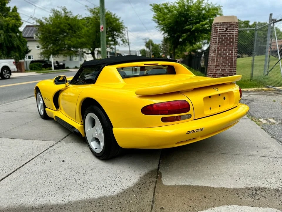 1994 Dodge Viper 1st Gen - Image 4 of 10