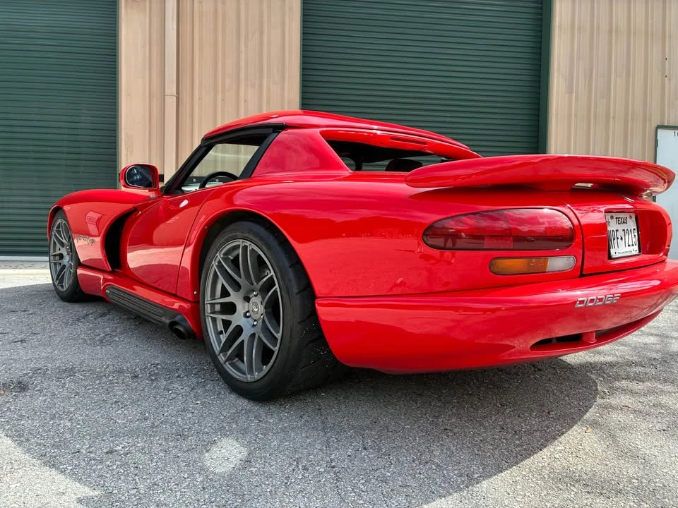 1994 Dodge Viper 1st Gen - Image 16 of 17