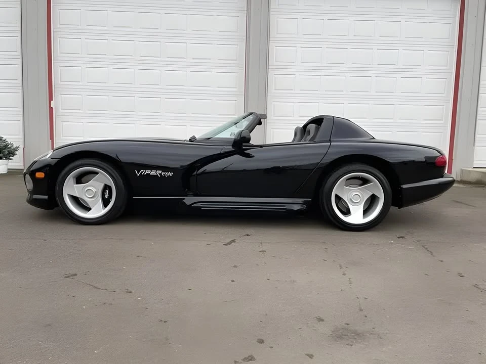 1994 Dodge Viper 1st Gen - Image 2 of 12