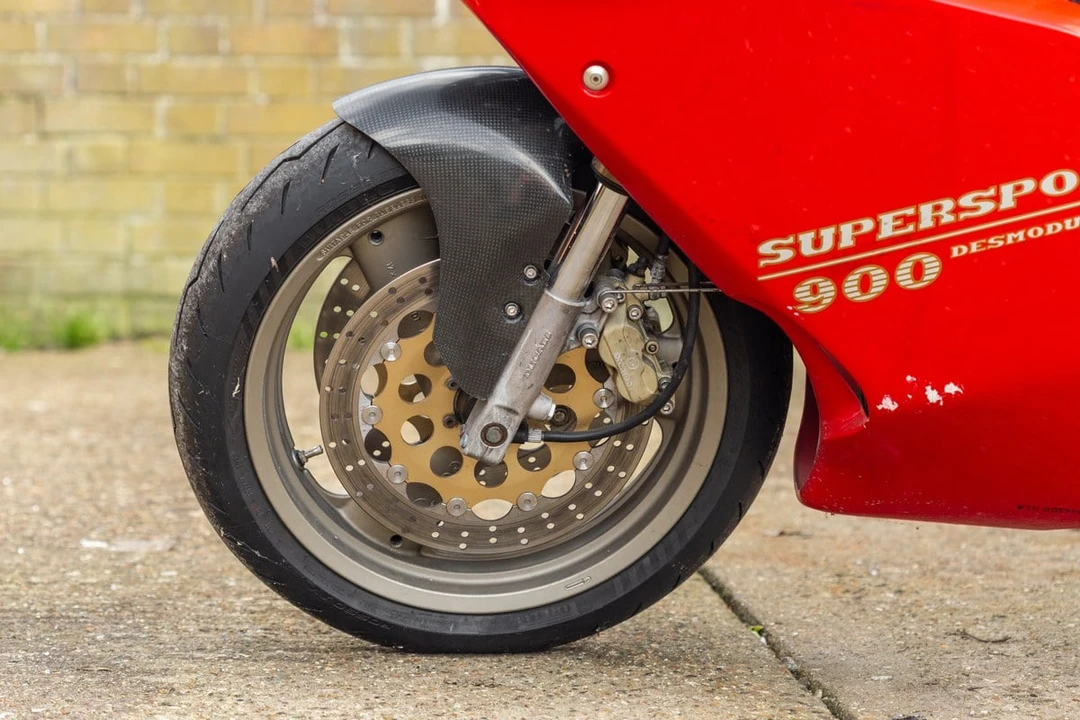 1994 Ducati 750 & 800 & 900 & 1000 - Image 2 of 30