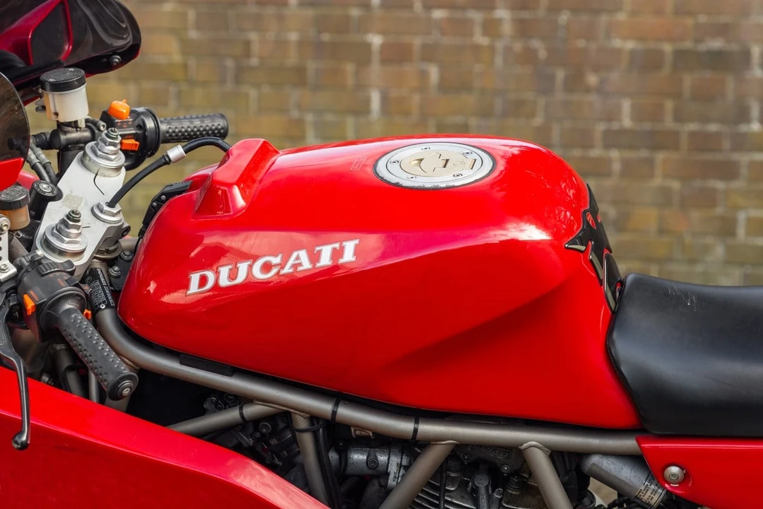 1994 Ducati 750 & 800 & 900 & 1000 - Image 8 of 30