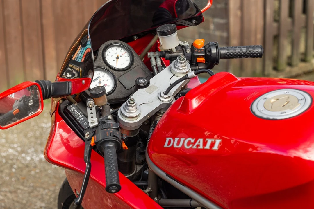 1994 Ducati 750 & 800 & 900 & 1000 - Image 9 of 30