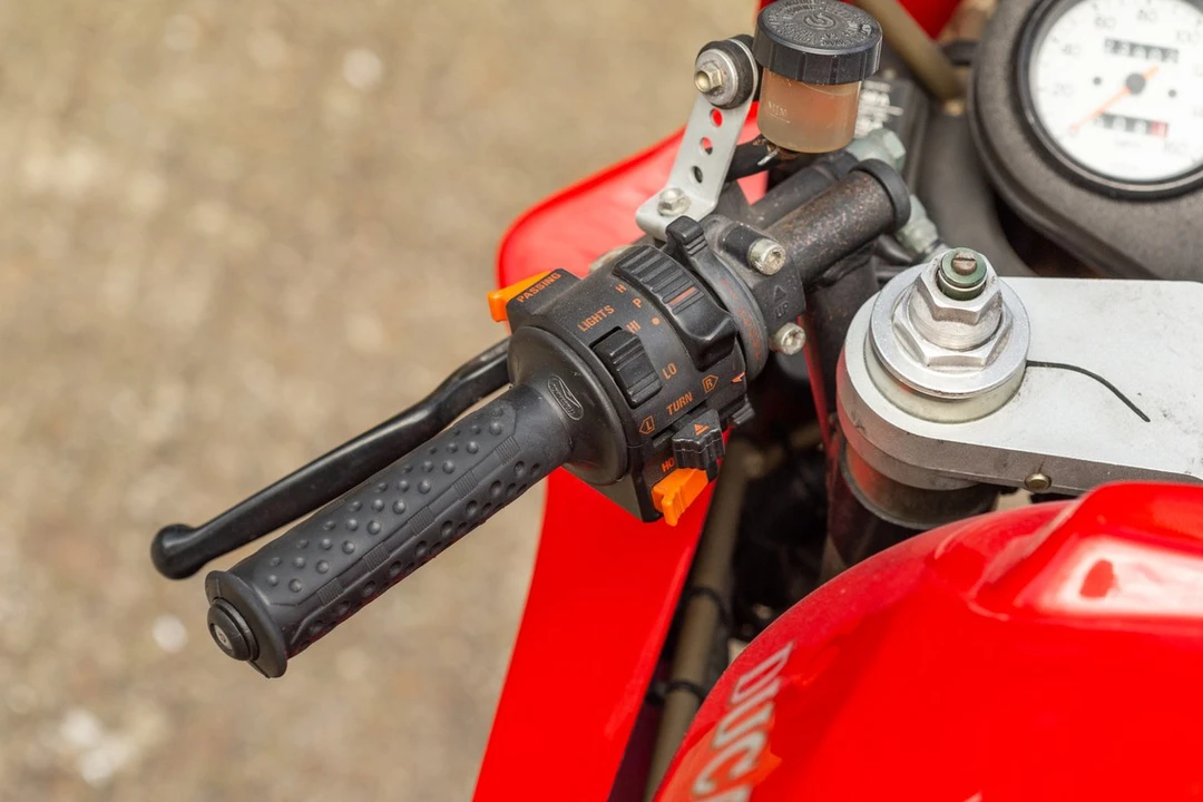 1994 Ducati 750 & 800 & 900 & 1000 - Image 16 of 30