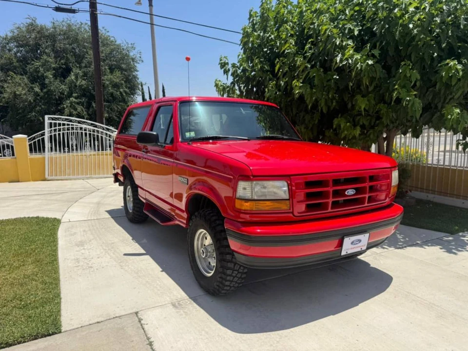 1994 Ford Bronco 5th Gen - Image 2 of 9