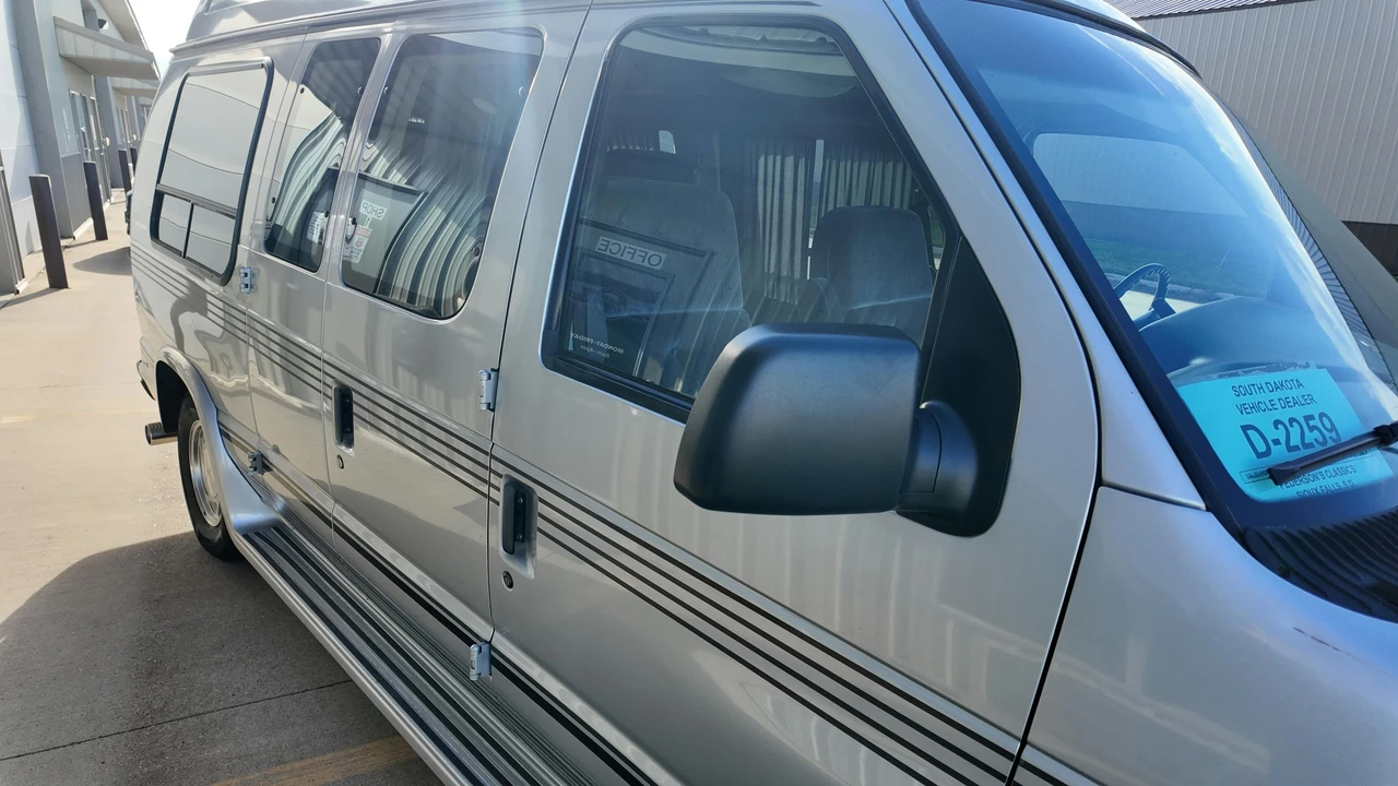 1994 Ford Econoline Van - Image 27 of 31