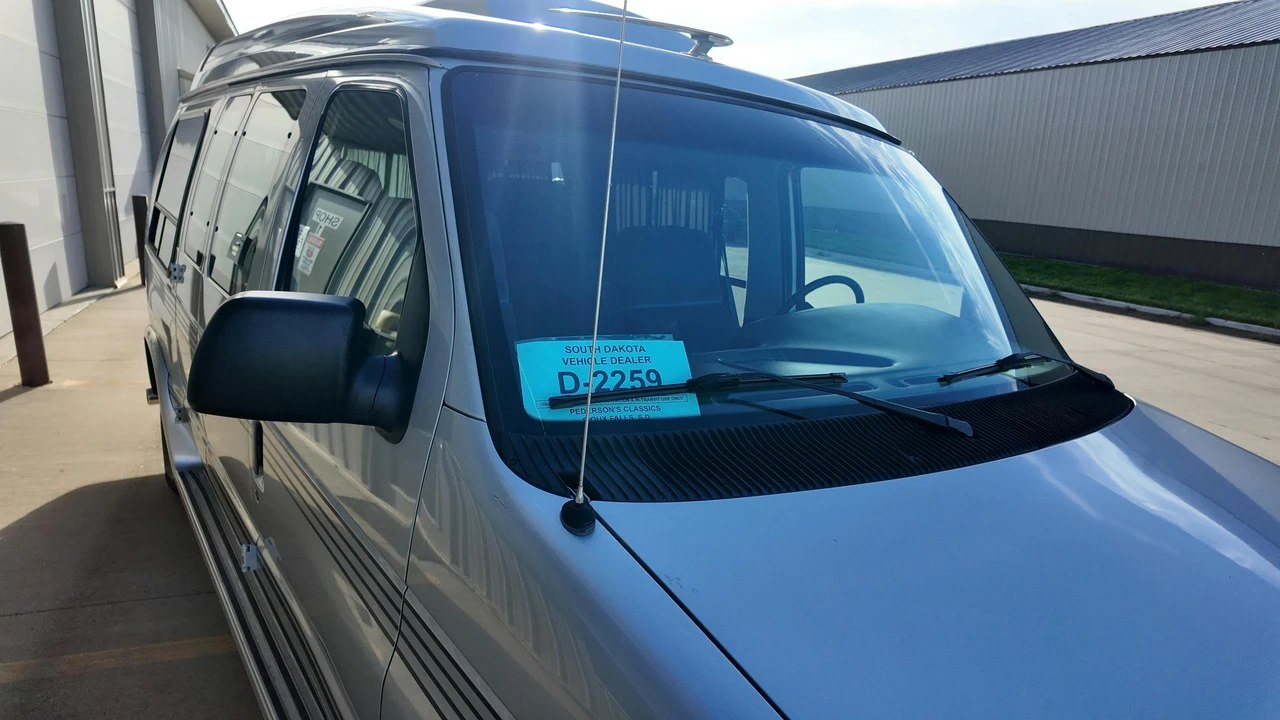 1994 Ford Econoline Van - Image 26 of 31