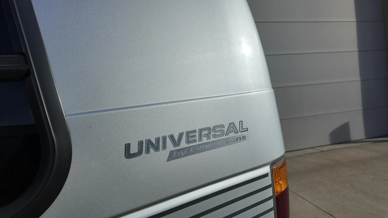 1994 Ford Econoline Van - Image 15 of 31