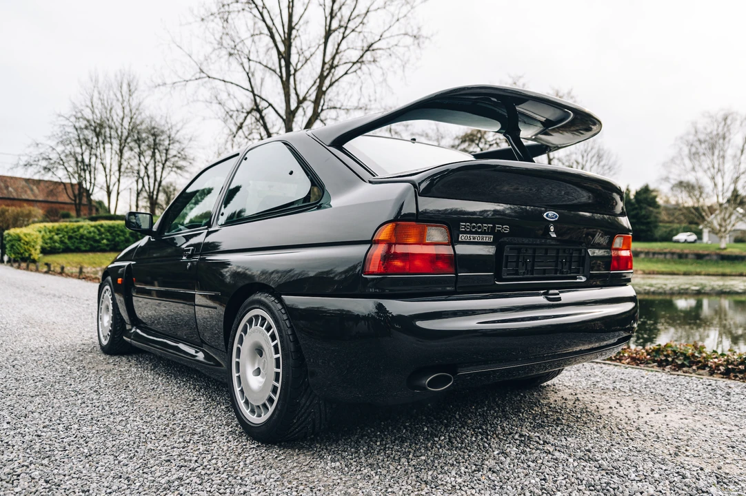 1994 Ford Escort RS Cosworth - Image 13 of 31