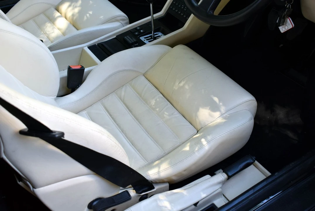 1994 Ferrari 348 Spider - Image 27 of 30