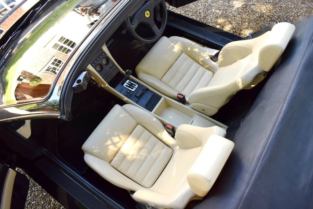 1994 Ferrari 348 Spider - Image 25 of 30