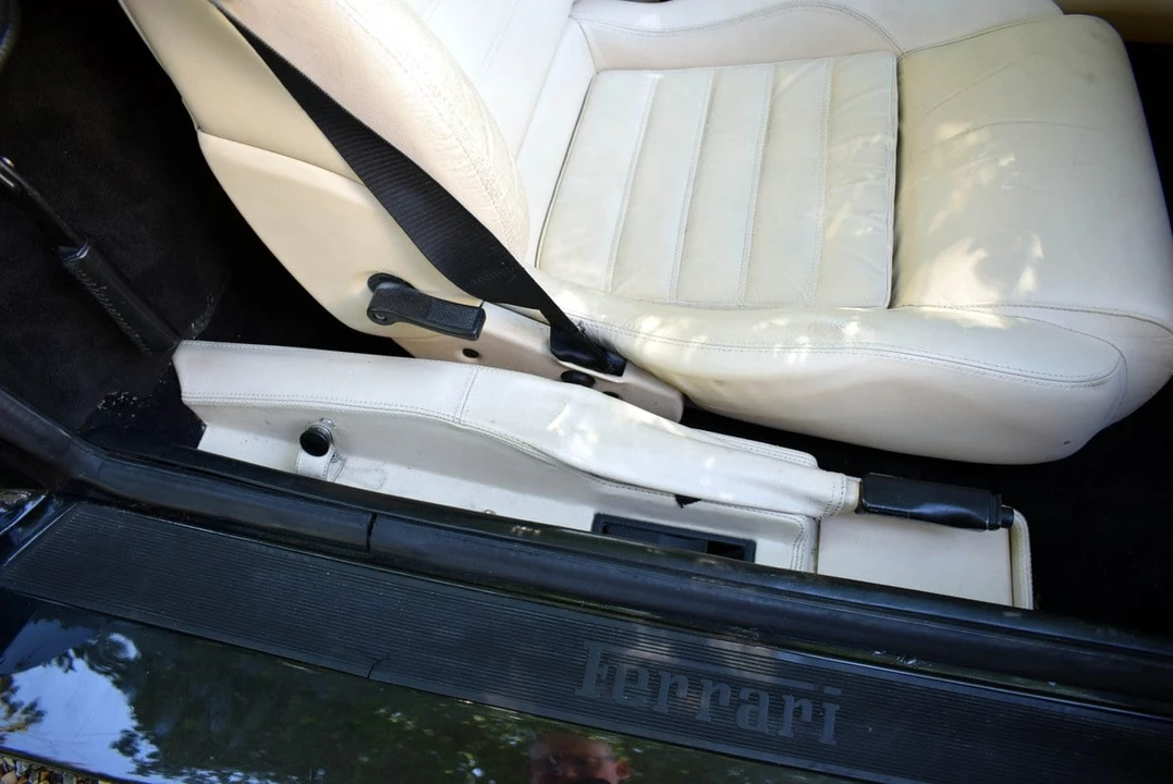 1994 Ferrari 348 Spider - Image 30 of 30