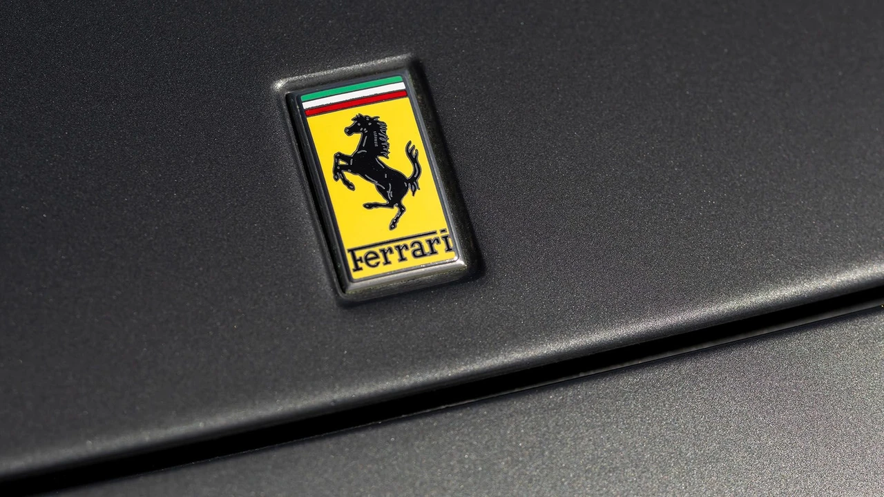 1994 Ferrari 348 Spider - Image 30 of 31