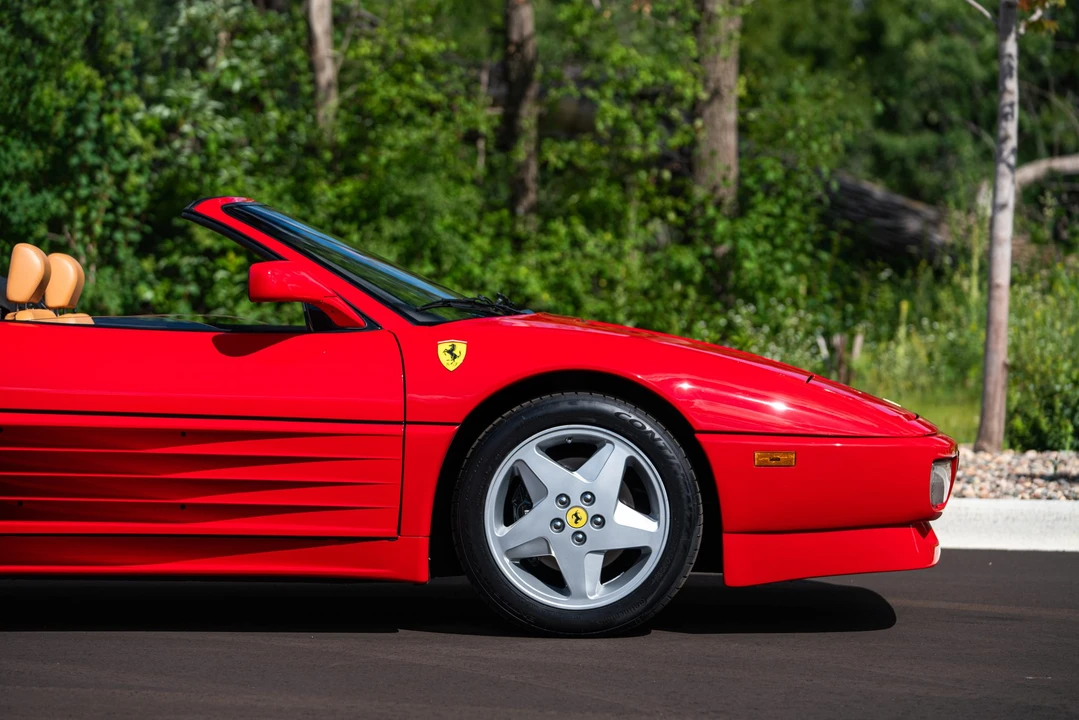 1994 Ferrari 348 Spider - Image 27 of 31