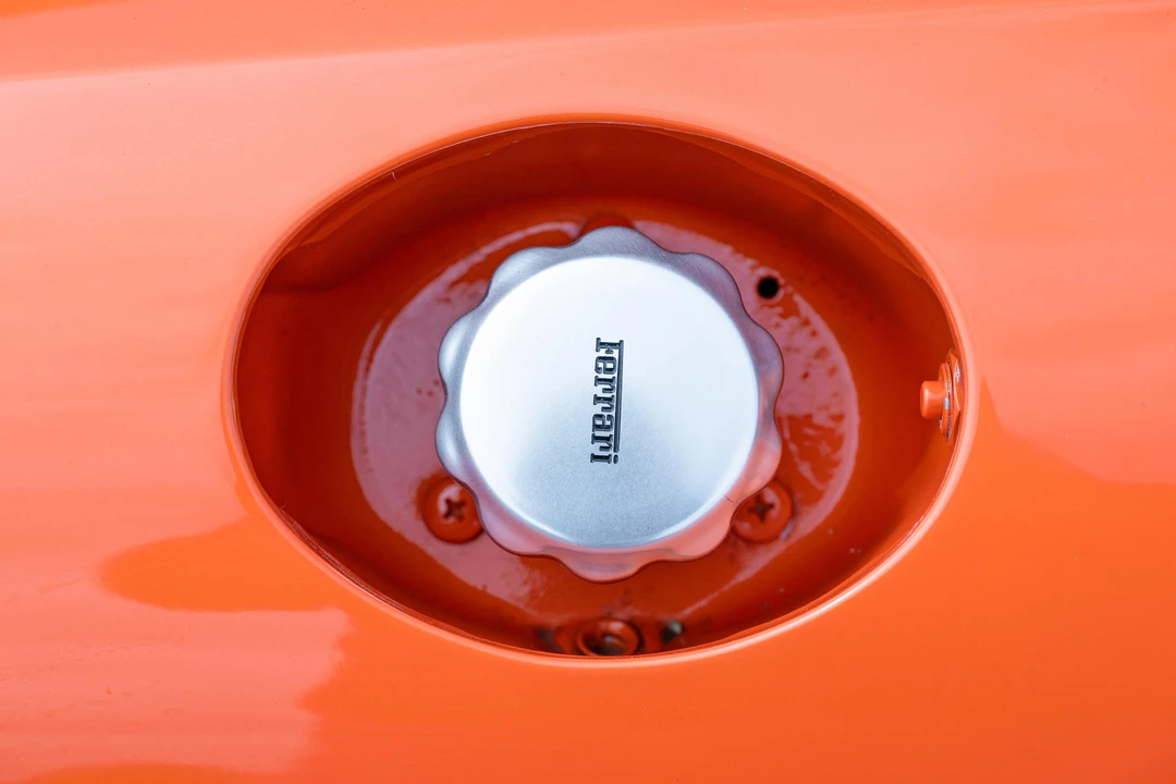 1994 Ferrari 348 Challenge - Image 24 of 31