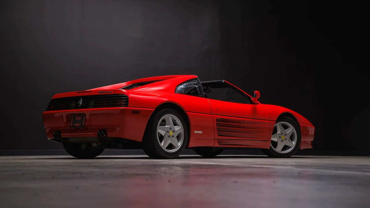 1994 Ferrari 348 Challenge - Image 13 of 31