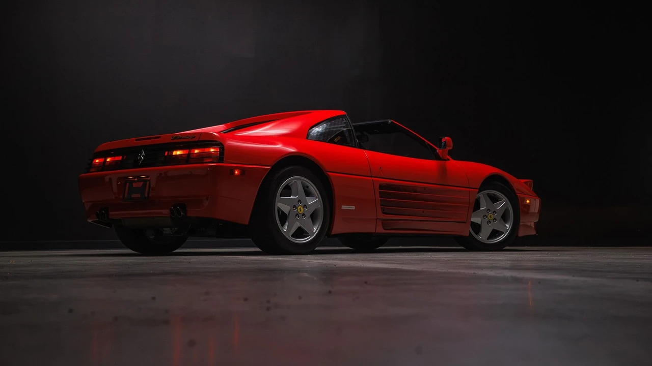 1994 Ferrari 348 Challenge - Image 15 of 31