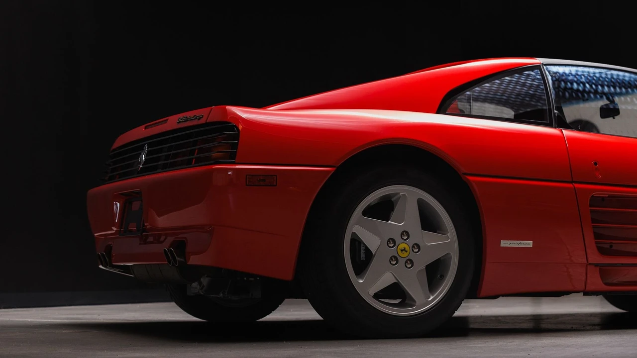 1994 Ferrari 348 Challenge - Image 20 of 31