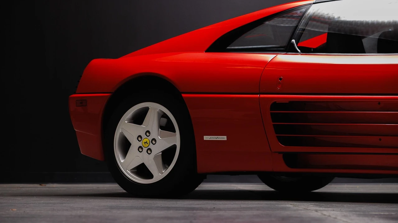 1994 Ferrari 348 Challenge - Image 21 of 31