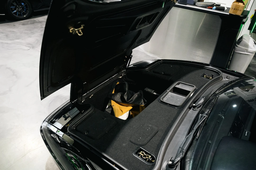 1994 Ferrari 348 - Image 15 of 21
