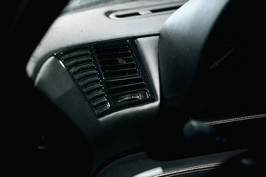 1994 Ferrari 348 - Image 11 of 21