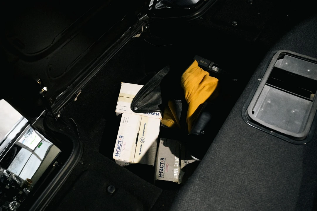 1994 Ferrari 348 - Image 16 of 21