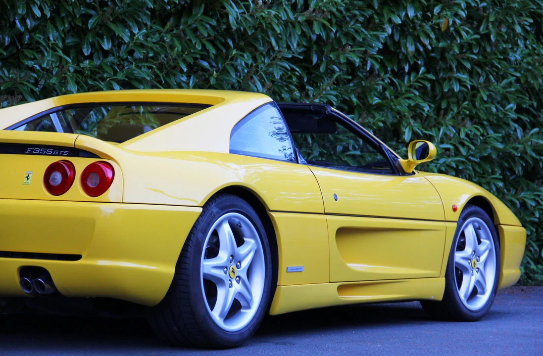 1994 Ferrari F355 GTS - Image 7 of 10