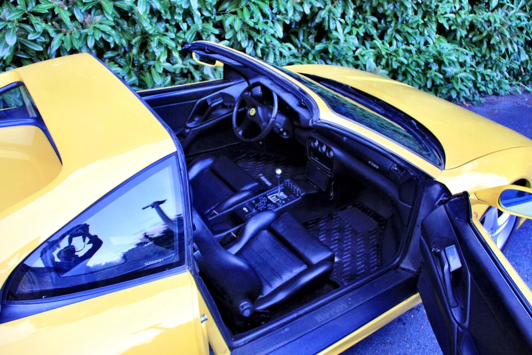 1994 Ferrari F355 GTS - Image 3 of 10