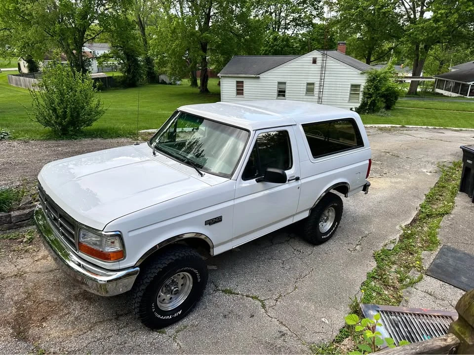 1994 Ford Bronco 5th Gen - Image 2 of 21