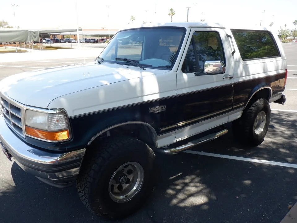 1994 Ford Bronco 5th Gen - Image 2 of 13