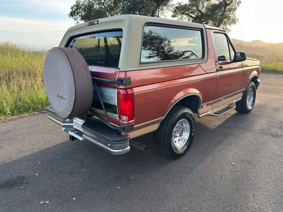 1994 Ford Bronco 5th Gen - Image 2 of 8