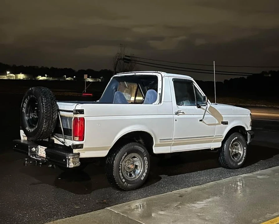1994 Ford Bronco 5th Gen - Image 4 of 15