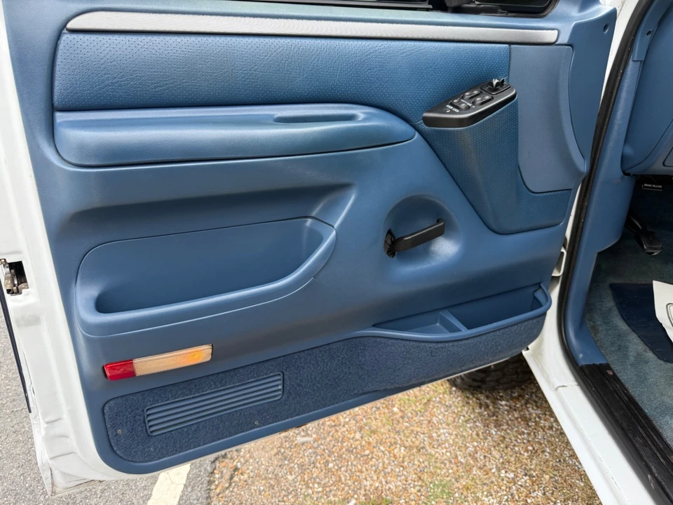1994 Ford Bronco 5th Gen - Image 10 of 21