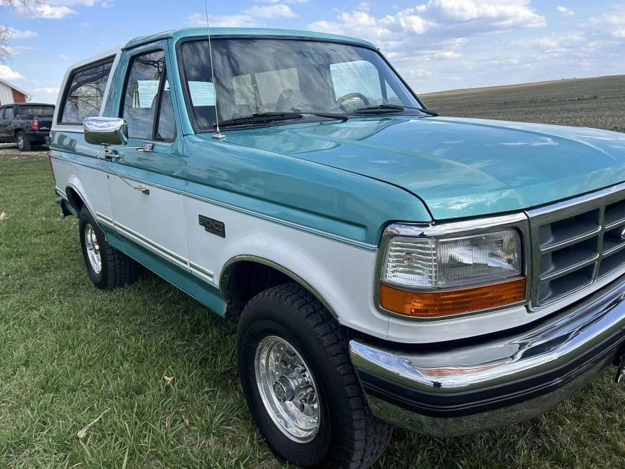 1994 Ford Bronco 5th Gen - Image 6 of 12