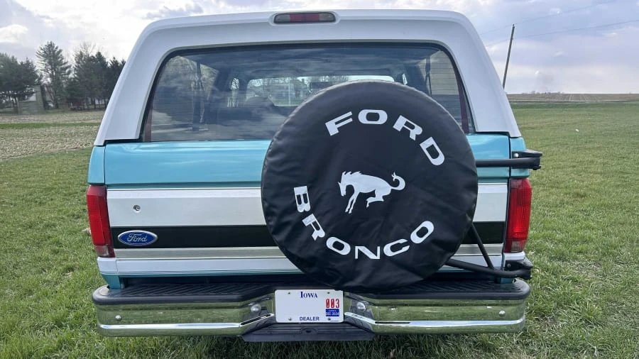 1994 Ford Bronco 5th Gen - Image 2 of 12