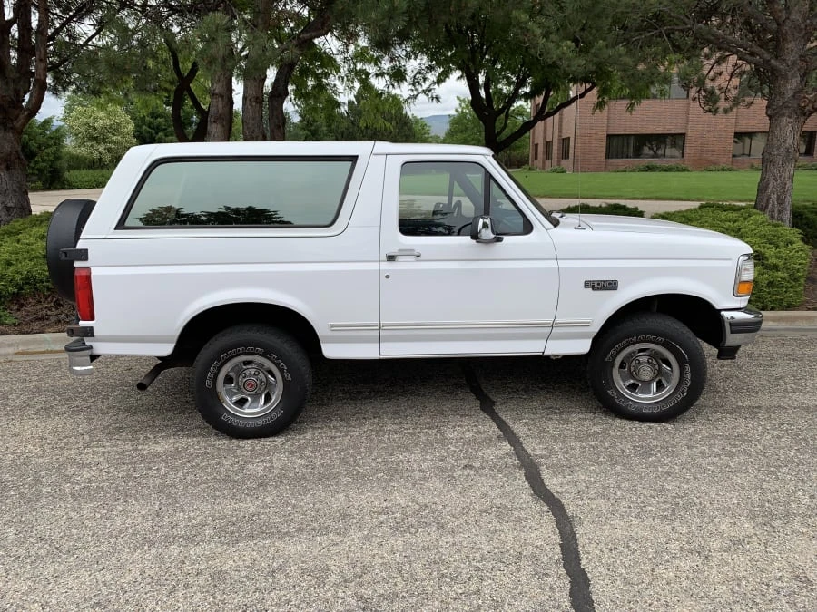 1994 Ford Bronco 5th Gen - Image 12 of 13