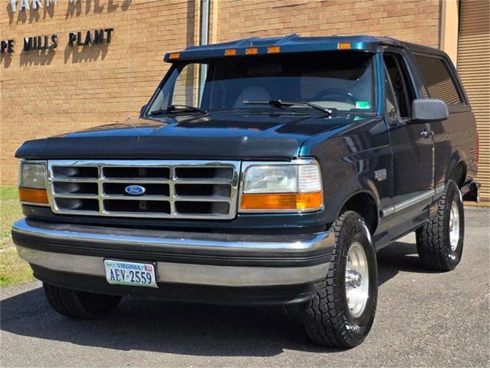 1994 Ford Bronco 5th Gen - Image 2 of 31
