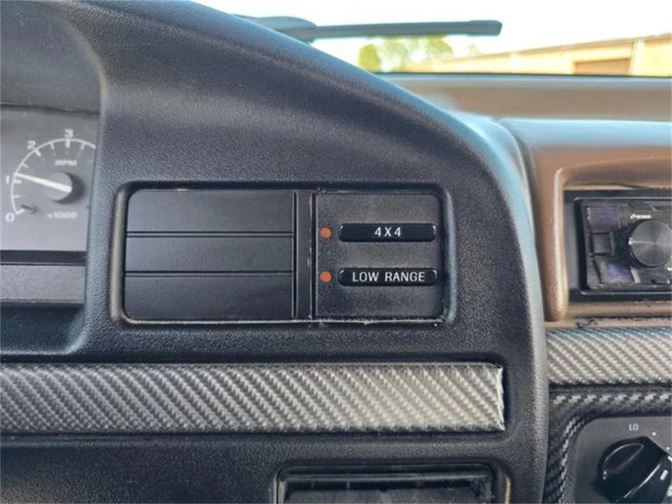 1994 Ford Bronco 5th Gen - Image 20 of 31