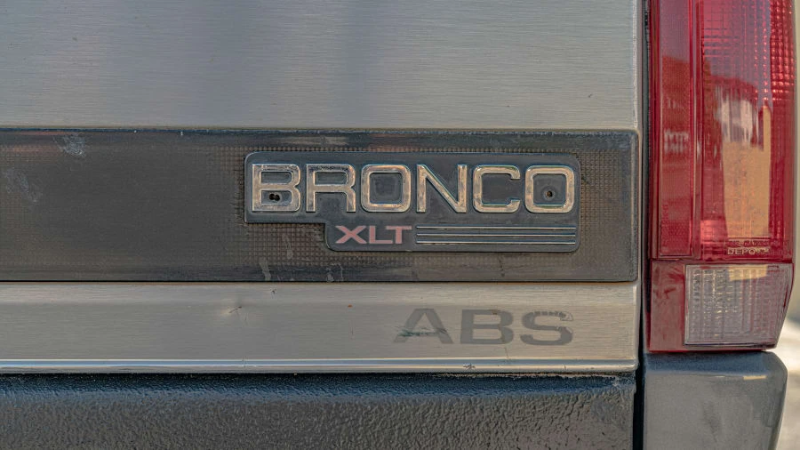 1994 Ford Bronco 5th Gen - Image 30 of 31